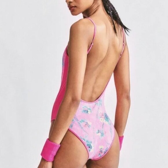 LoveShackFancy x Beach Riot Cheryl One Piece Swimsuit XS Pink - Picture 2 of 16